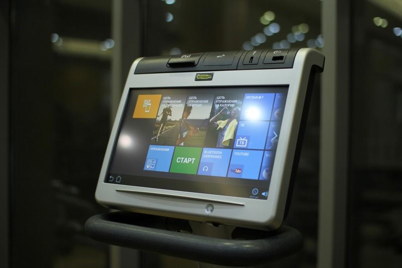 Orion Hotel Bisjkek Buitenkant foto A medical computer